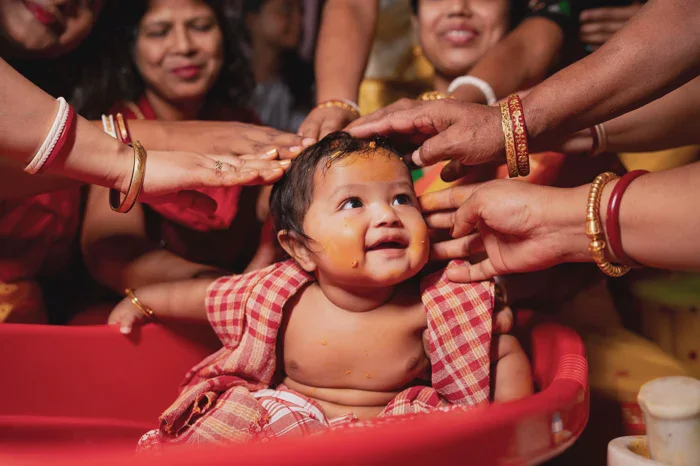 5 Tradisi Paling Unik di Dunia, Ritual Lempar Bayi di India Mengejutkan Publik 2026