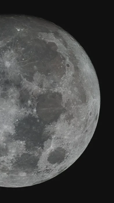 Apakah Bentuk Bulan Tampak Sama di Seluruh Dunia? Simak Fakta Terbaru 2026