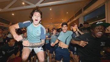 Klasemen Liga Inggris 2026: Arsenal Resmi Juara, Spurs Masih Terancam Degradasi!