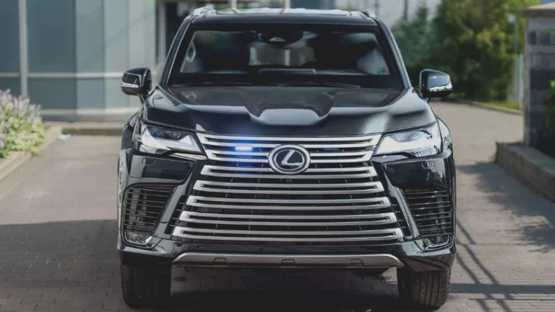 Lexus LX 700h Hadir dengan Proteksi Tinggi, Kuat Tahan Ledakan Dua Granat