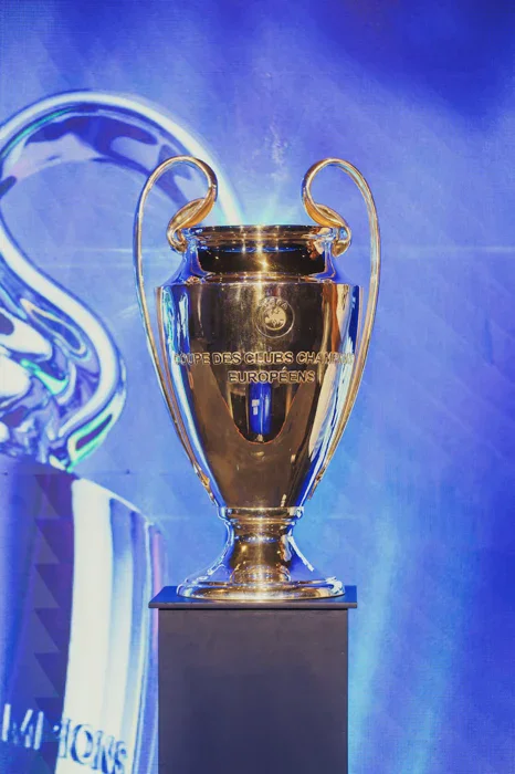 Momen Canggung Juara UCL 2026: Presiden UEFA Nyaris Salah Serahkan Trofi ke Dembele
