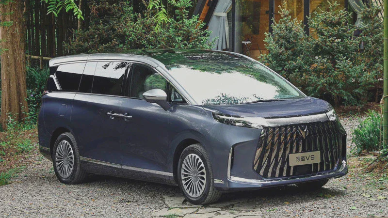 MPV Mewah Arcfox Wendao V9 Resmi Dijual, Fiturnya Bikin Alphard Minder!