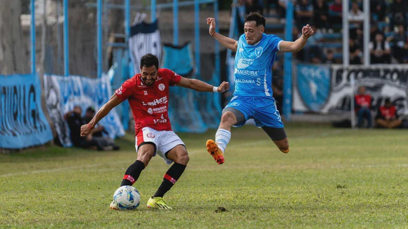 Peringatan Tegas Bojan Hodak: Persib Bandung Belum Juara di Liga 1 2026!
