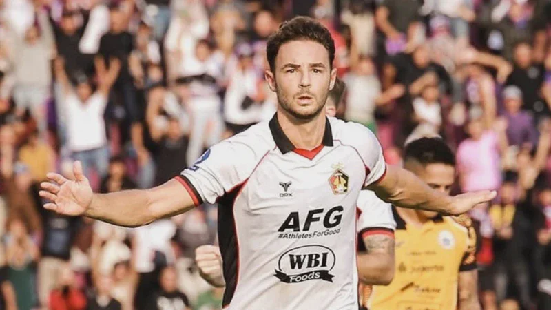 Tampil Impresif di Persik Kediri, Jose Enrique Jadi Rebutan di Bursa Transfer 2026