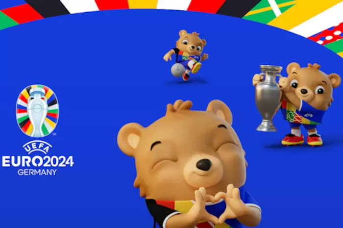 fotor_2023-7-5_23_25_41-2687225042